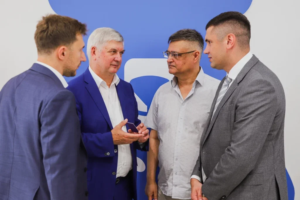 На алехинской земле открылся клуб Сергея Карякина