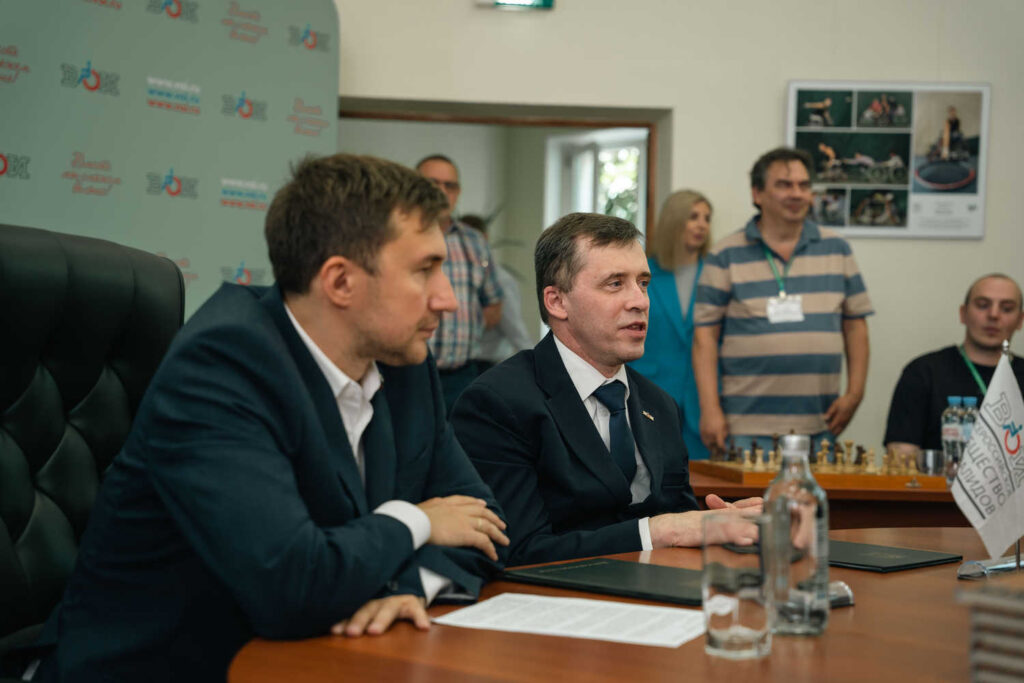 Подписание Соглашения с Всероссийским обществом инвалидов и сеанс одновременной игры Сергея Карякина, Москва, 22.07.2026