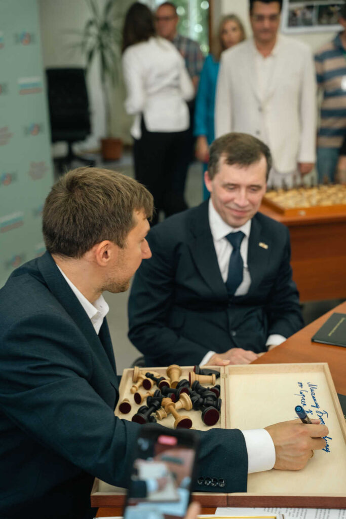Подписание Соглашения с Всероссийским обществом инвалидов и сеанс одновременной игры Сергея Карякина, Москва, 22.07.2026
