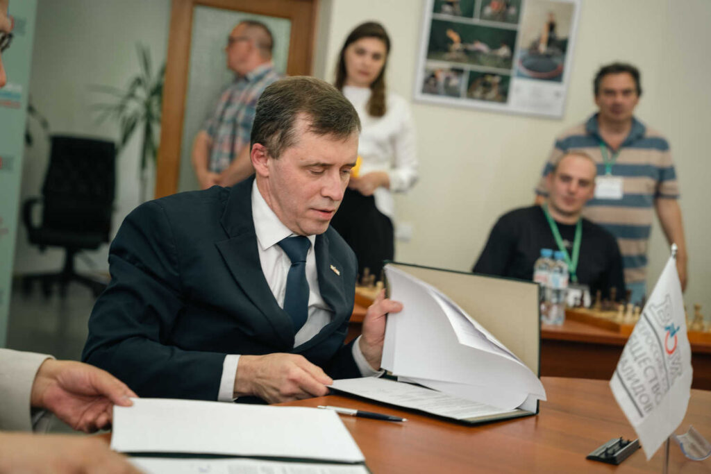 Подписание Соглашения с Всероссийским обществом инвалидов и сеанс одновременной игры Сергея Карякина, Москва, 22.07.2026