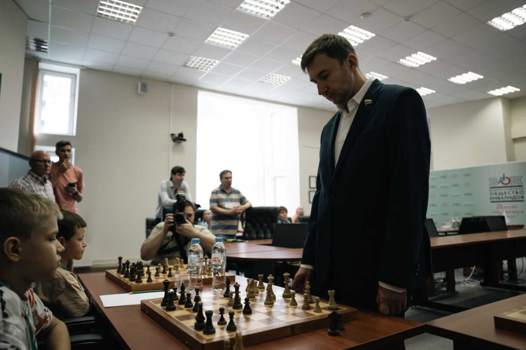 Подписание Соглашения с Всероссийским обществом инвалидов и сеанс одновременной игры Сергея Карякина, Москва, 22.07.2026
